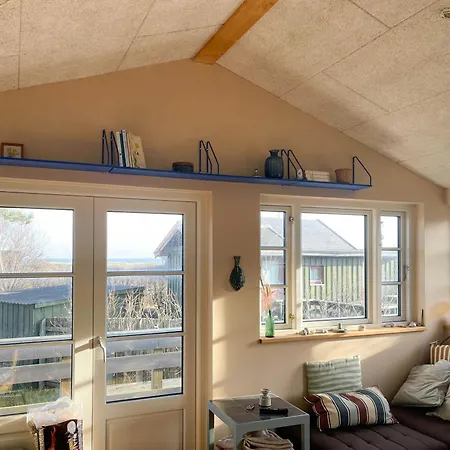 Casa de Férias Charming Two-story Summer House Near *